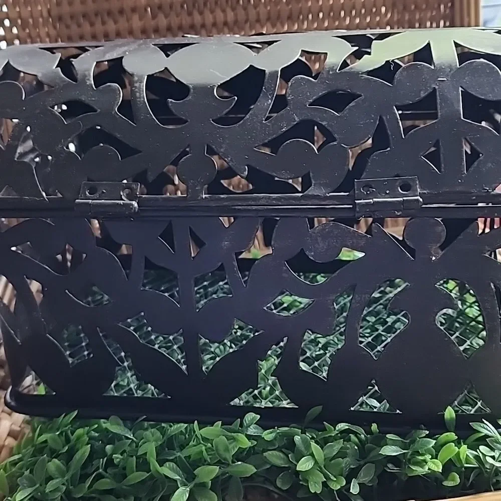 Reticulated Metal Storage Box With Hinged Lid